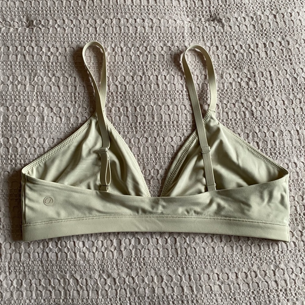 CRZ Yoga Softhold Double Lined Triangle Bralette Wireless Sports Bra Cami Small - Picture 5 of 10